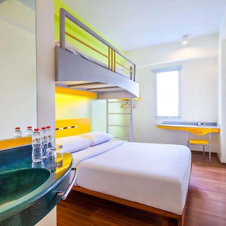 Ibis Budget Jakarta Cikini Eksteriør billede