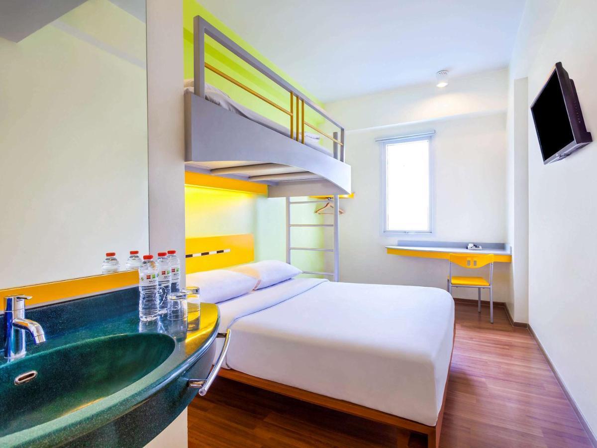 Ibis Budget Jakarta Cikini Eksteriør billede
