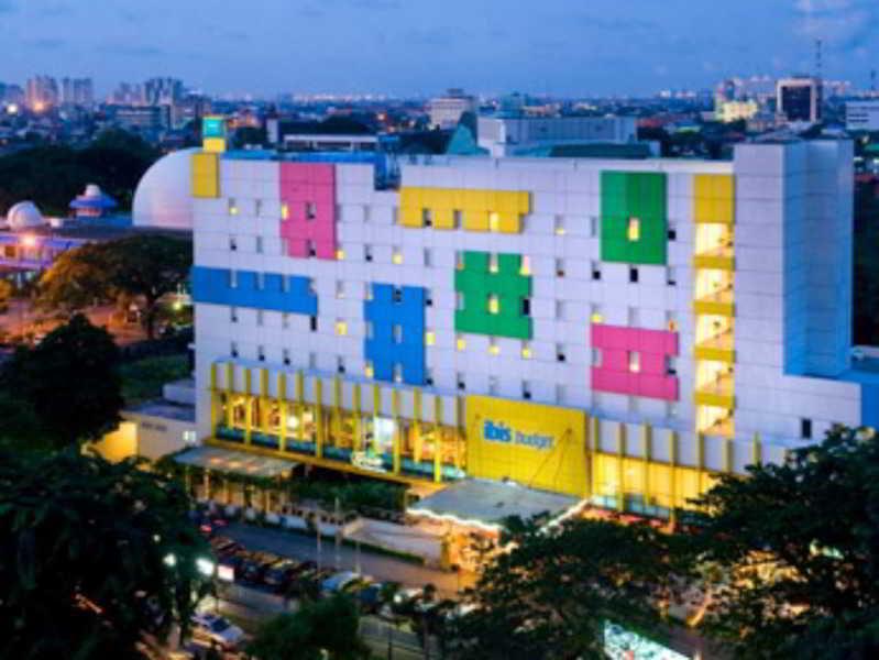 Ibis Budget Jakarta Cikini Hotel Eksteriør billede